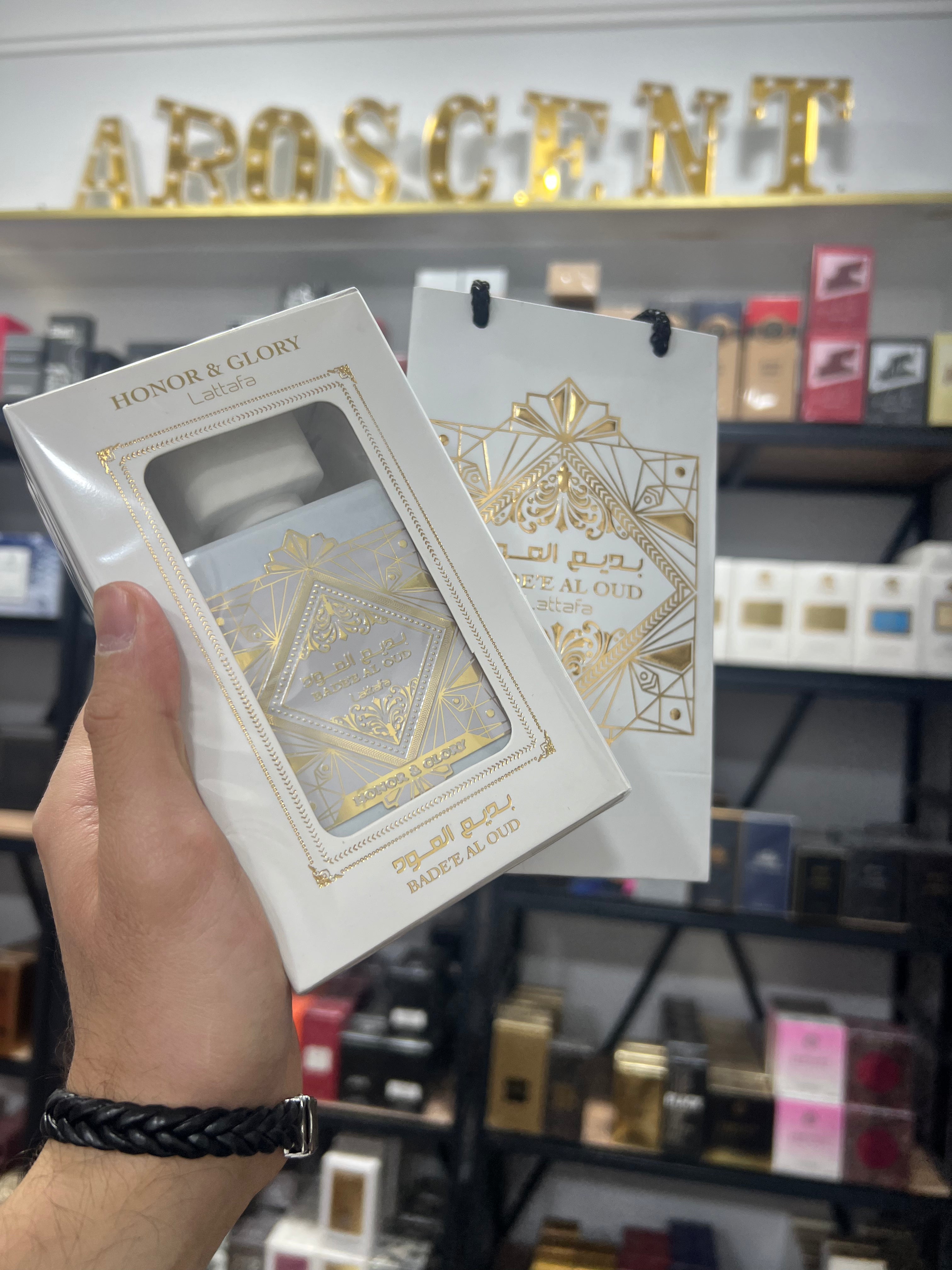 Bade'e Al Oud Honor & Glory Lattafa Perfumes 100 ML